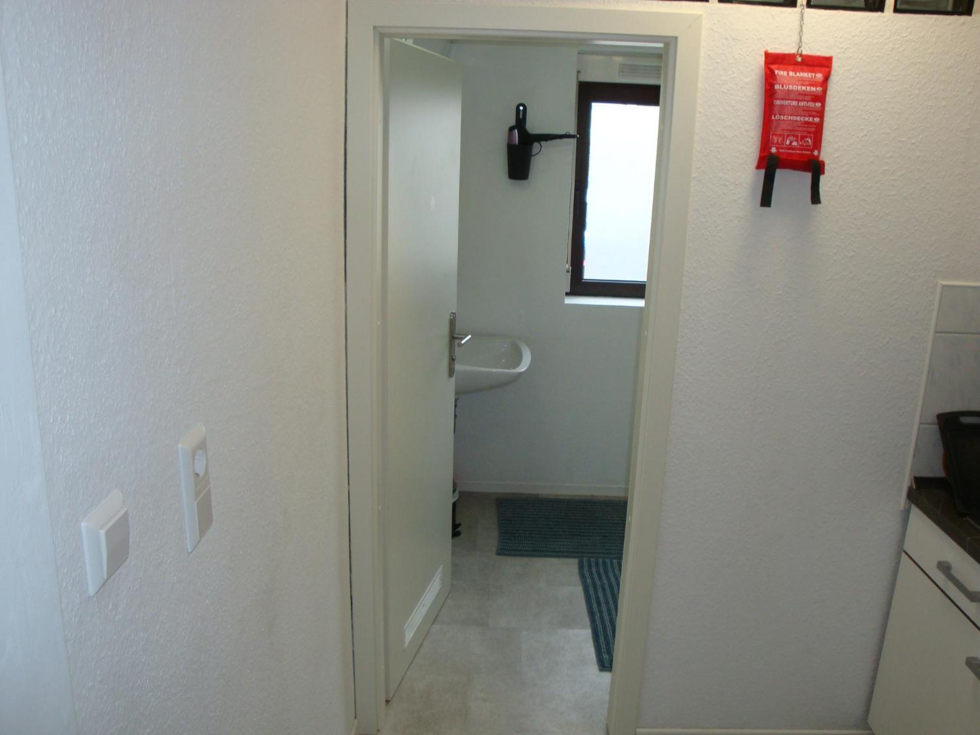 Cenet 1 Zimmer Apartment Зиндельфинген Экстерьер фото